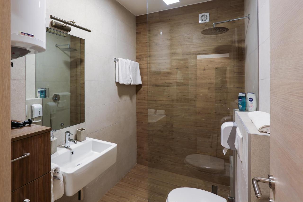 Apartment Promenada 30 Нови Сад Екстериор снимка